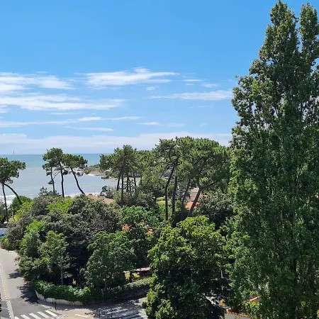 Apartmán T2 A 150m De La Avec Parking - Fr-1-550-22